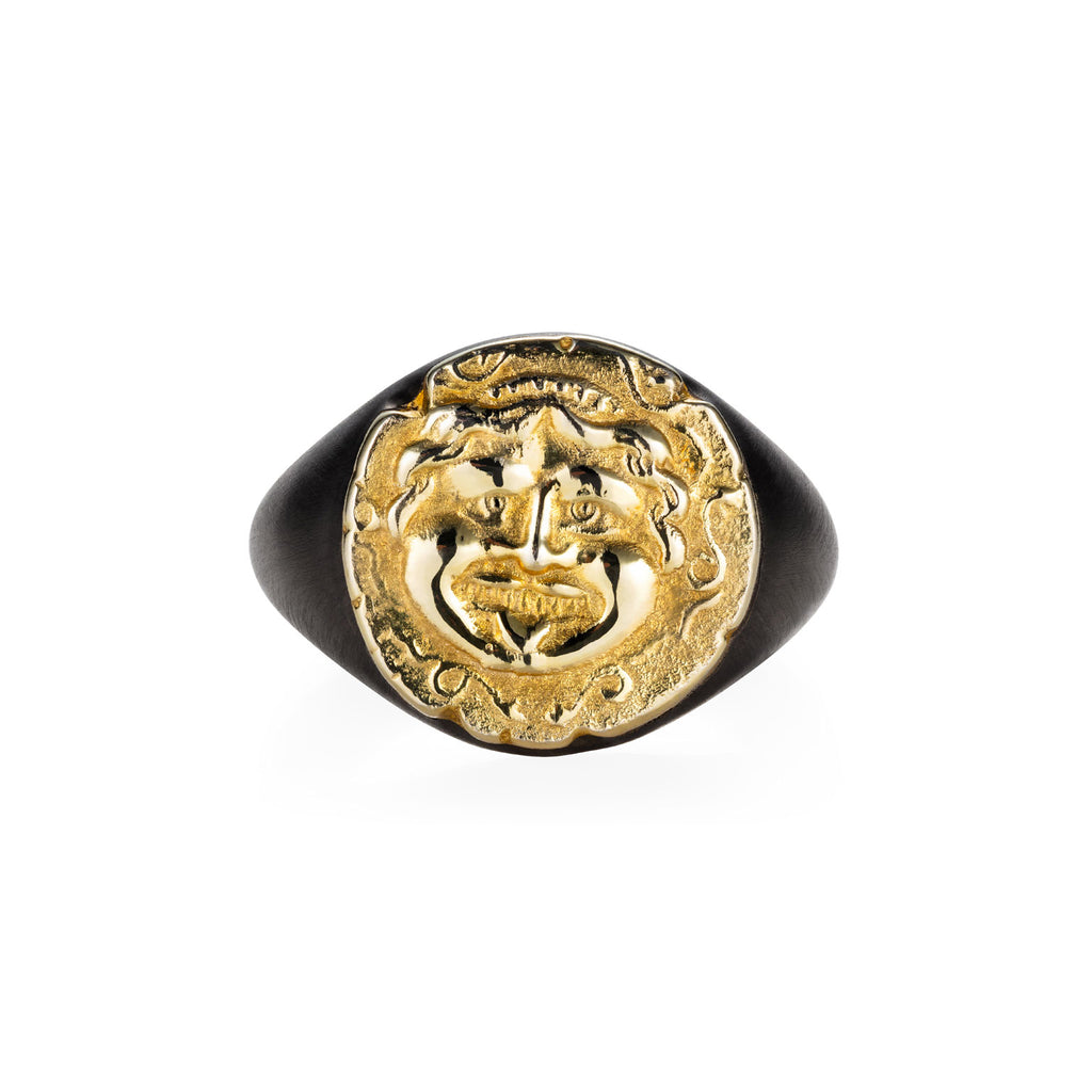 Medusa Black Gold Signet Ring Medusa Black Gold Signet Ring